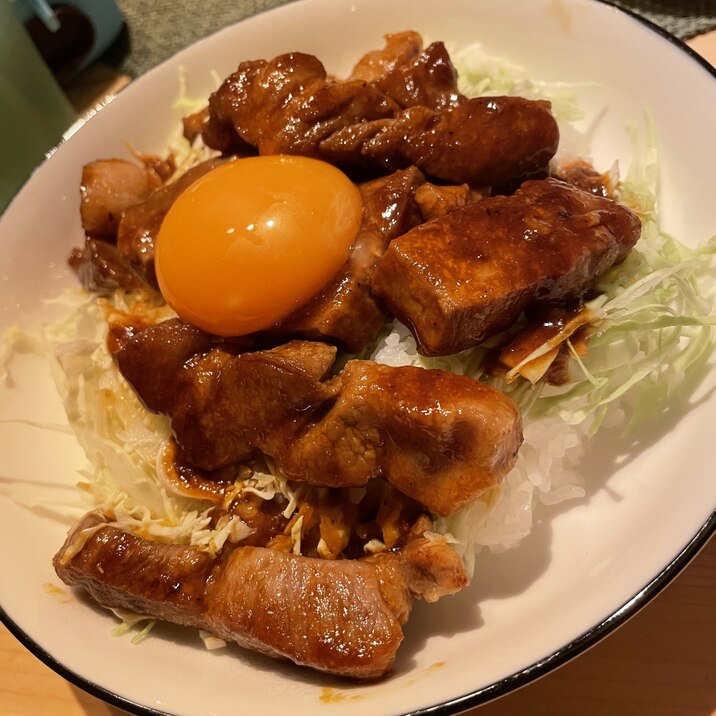 トンテキ丼